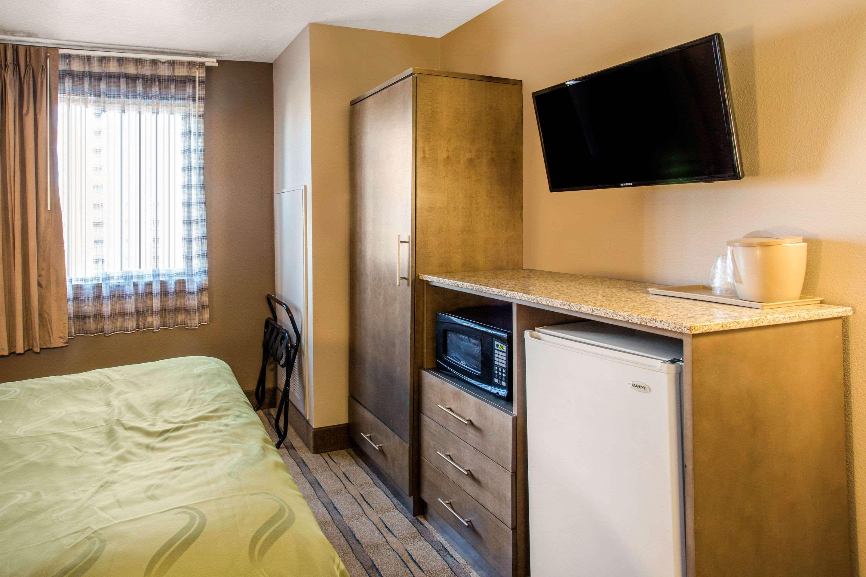 Quality Inn Moriarty Экстерьер фото